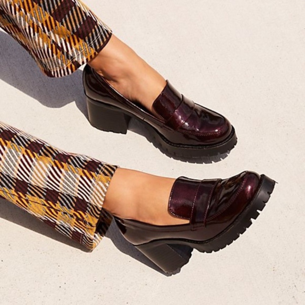 90’s block heel loafers!